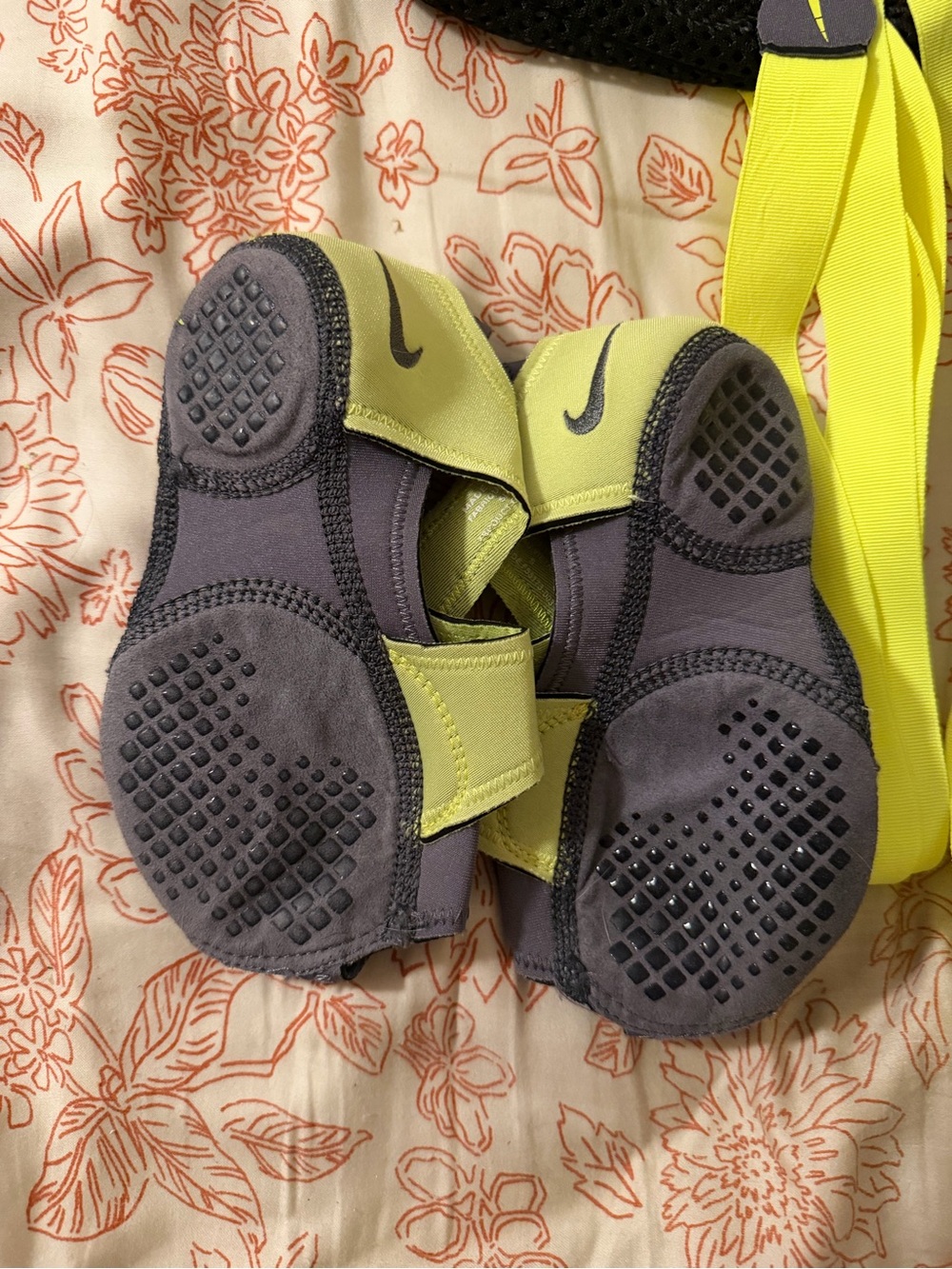 Nike Studio Air Wrap Yellow and Shoes and Ribbons RARE 2012 - Picture 6 of 12
